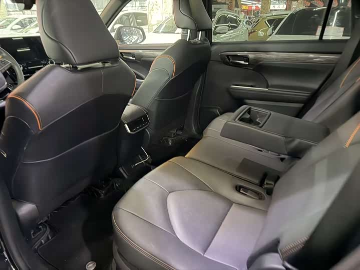 Toyota Crown Kluger 2024 2024款 2.5L HEV四驱尊贵版