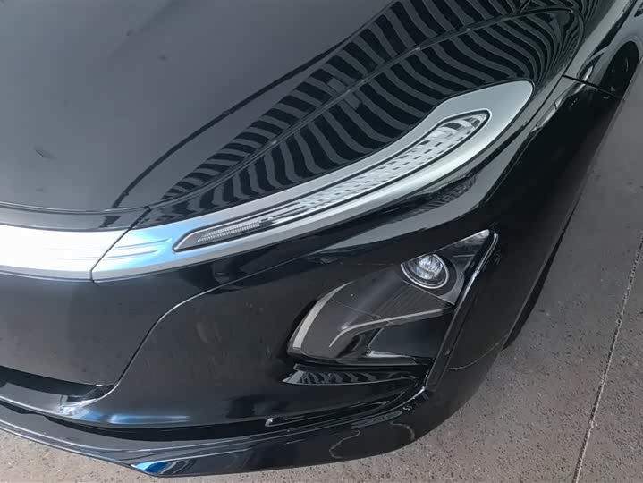 Hongqi E-QM5 2025 2025款 500km 出行版