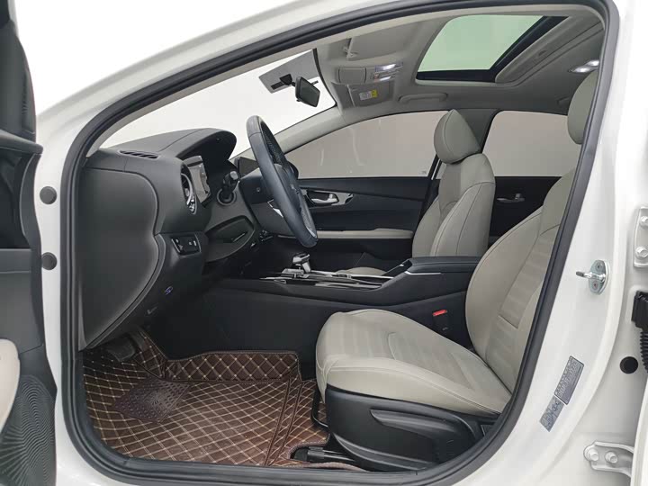 Kia K3 2023 2023款 1.5L CVT豪华版