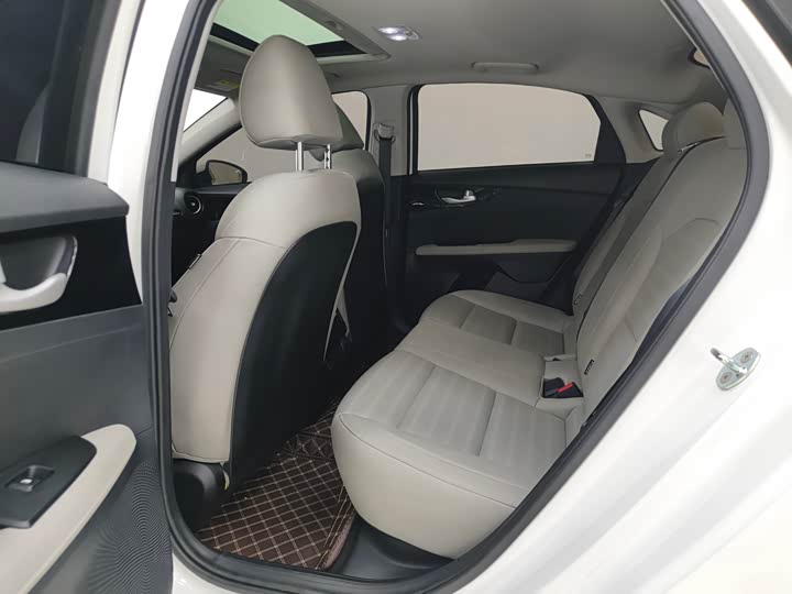 Kia K3 2023 2023款 1.5L CVT豪华版