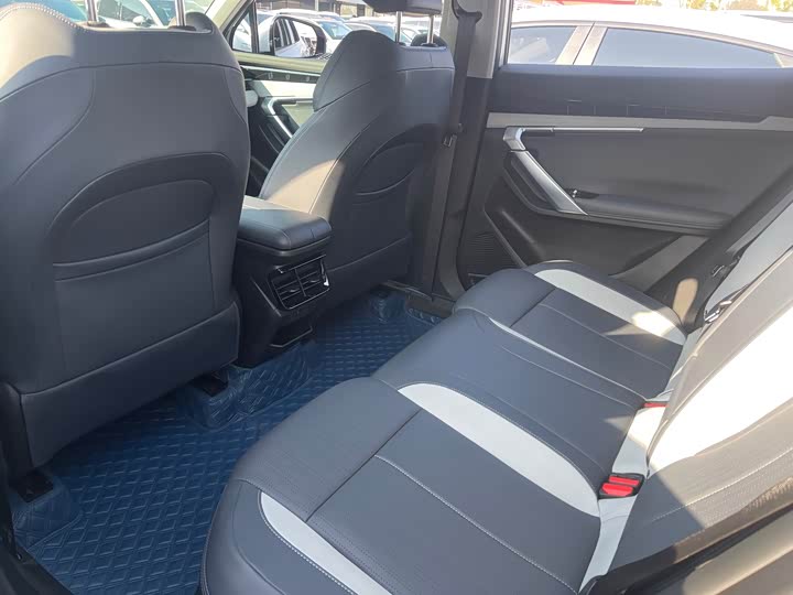 Geely Atlas L 2024 2024款 1.5TD DCT尊贵版