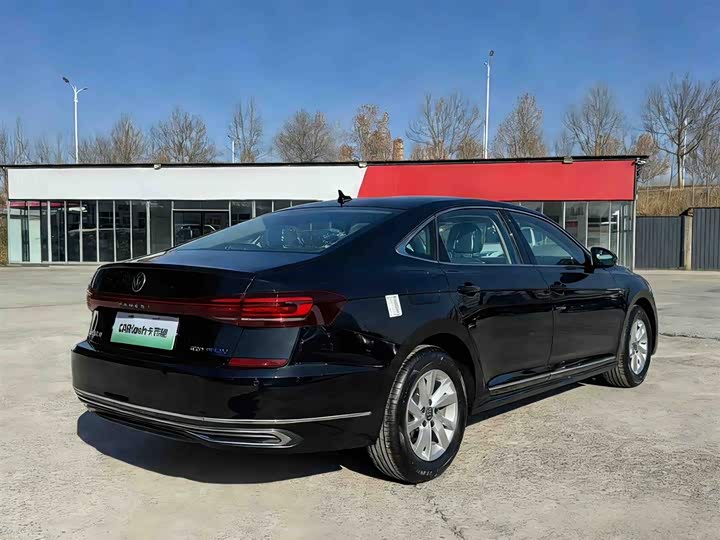 Volkswagen Passat Hybrid 2025 2025款 430PHEV 混动商务版