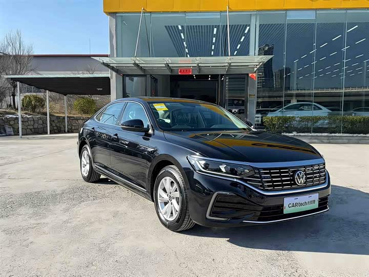 Volkswagen Passat Hybrid 2025 2025款 430PHEV 混动商务版