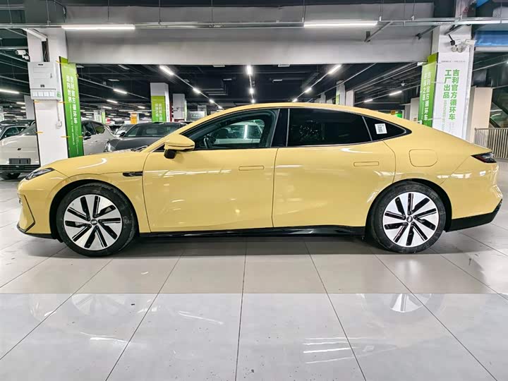 Geely Galaxy E8 2024 2024款 665km 后驱星舰 远航版