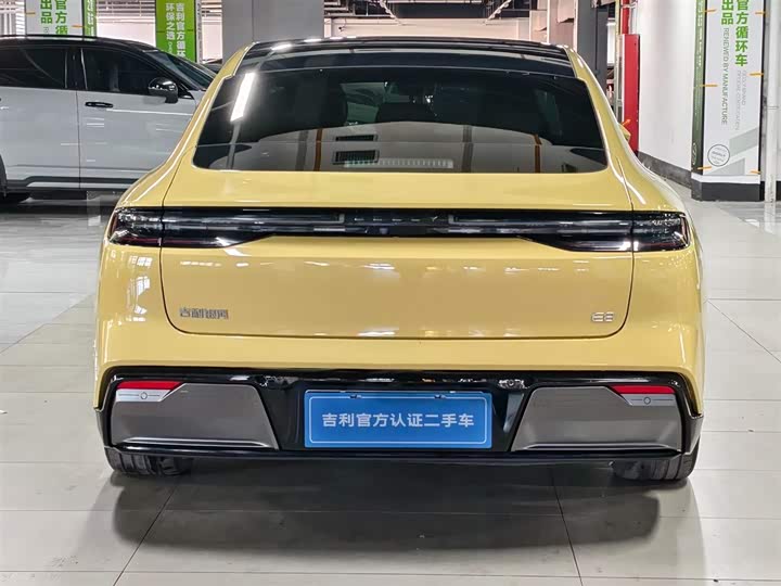 Geely Galaxy E8 2024 2024款 665km 后驱星舰 远航版