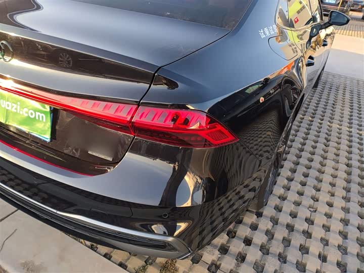 Audi A7L 2024 2024款 45 TFSI quattro 黑武士版