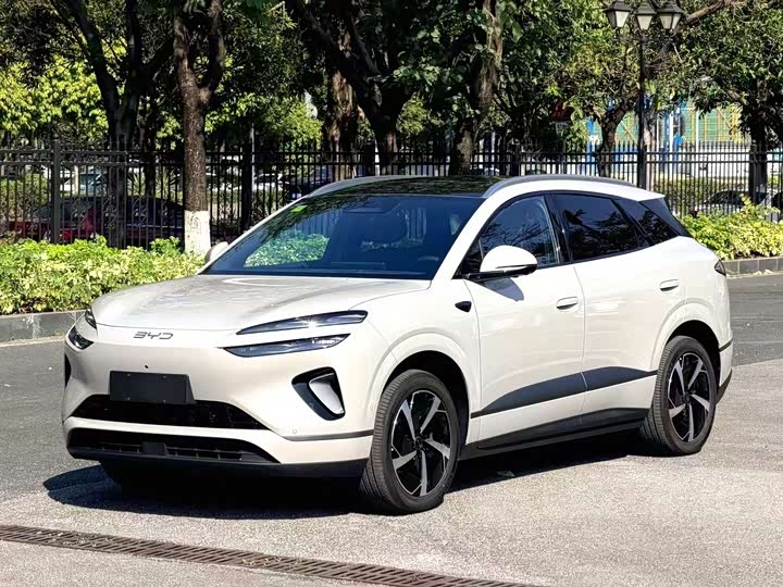 2025 BYD Sea Lion 06 Hybrid/EV