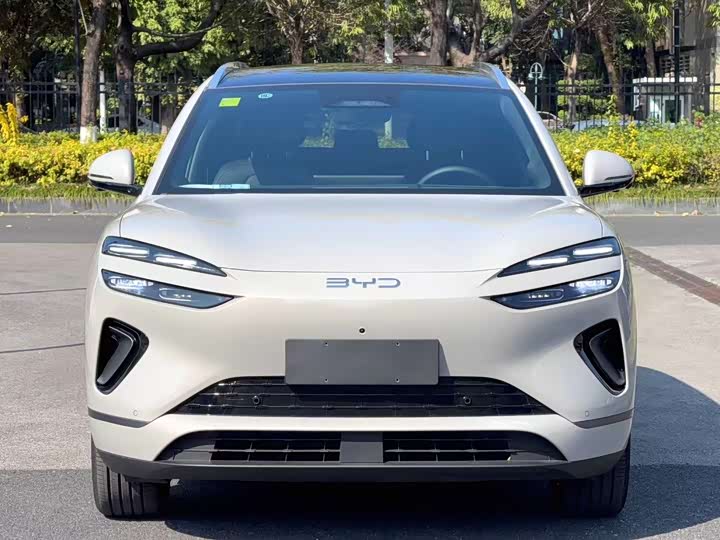 2025 BYD Sea Lion 06 Hybrid/EV