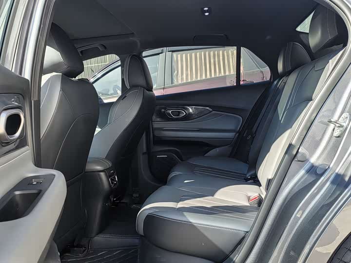 GAC Trumpchi Empow R 2024 2024款 270T DCT 影豹R-Style版