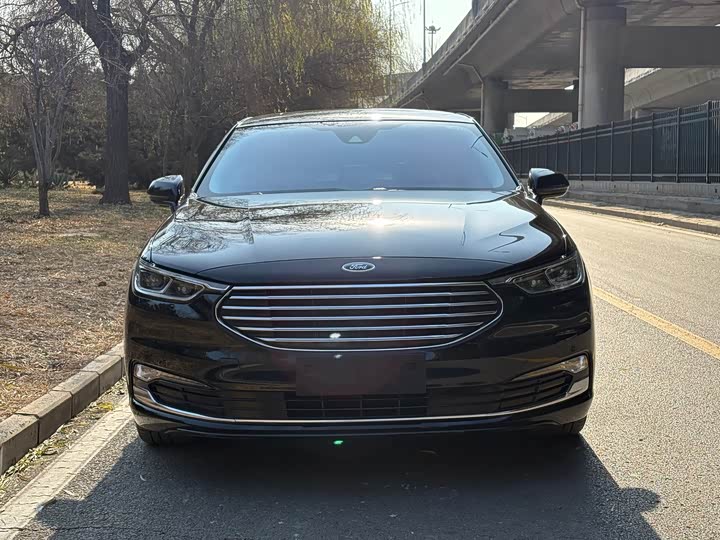 Ford Taurus 2019 2019款 EcoBoost 245 尊享版