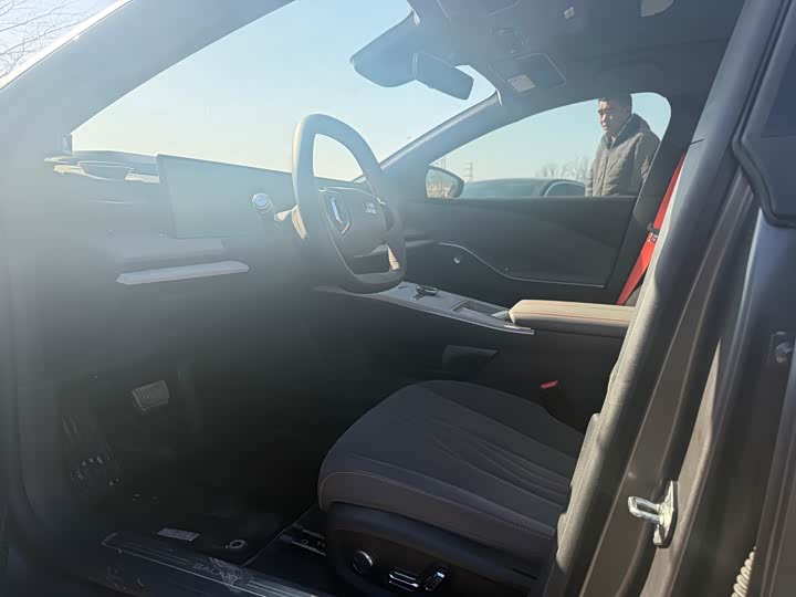 Geely Galaxy E8 2024 2024款 620km 四驱龙腾版