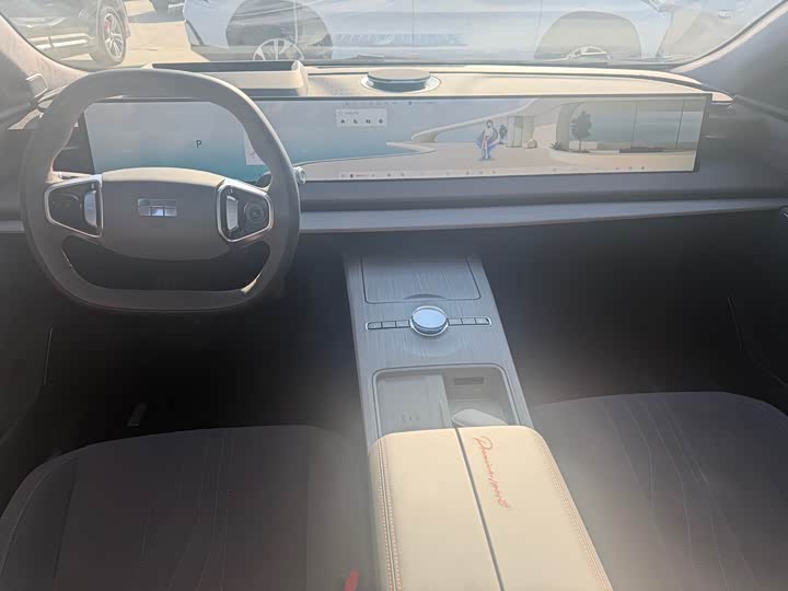 Geely Galaxy E8 2024 2024款 620km 四驱龙腾版