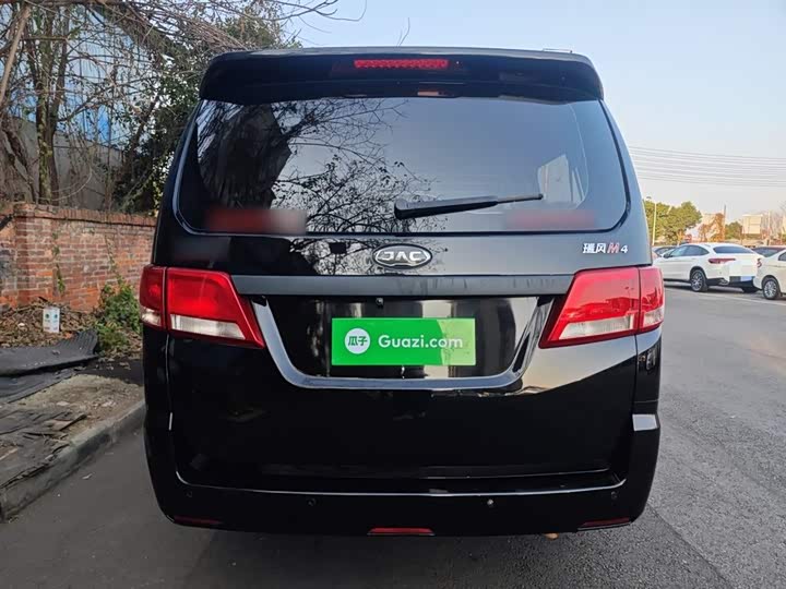 JAC Refine M4 2022 2022款 2.0TGDI 自动商旅版