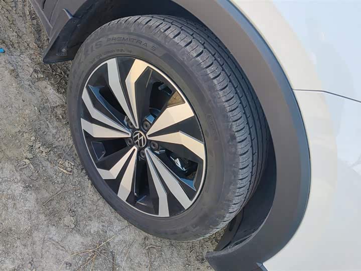 Volkswagen Tharu 2025 2025款 新锐 1.5L 锐意版