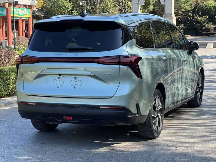 Dongfeng Forthing Yacht 2022 2022款 1.5T DCT揽月版