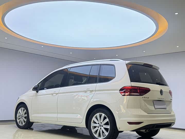 Volkswagen Touran L 2021 2021款 途安L 280TSI DSG舒适版 7座
