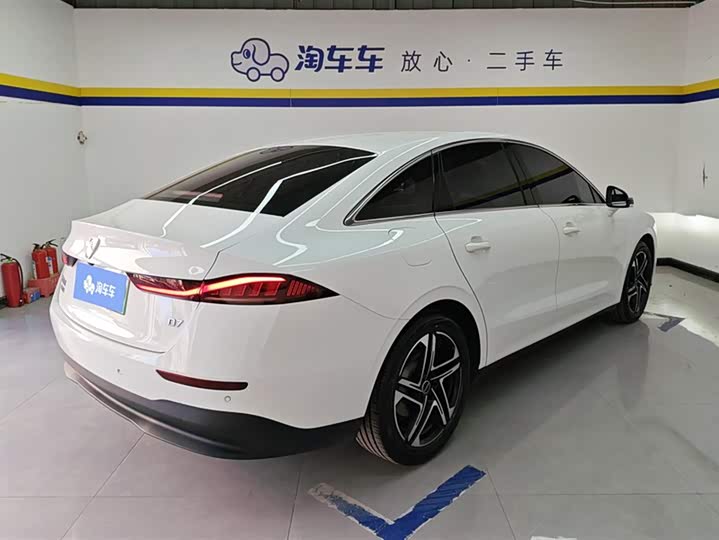 Roewe D7 2023 2023款 DMH 125km 超越版