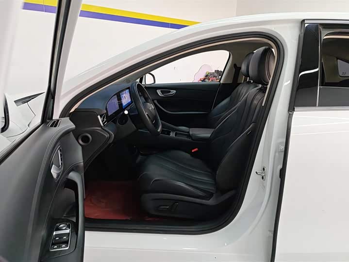 Roewe D7 2023 2023款 DMH 125km 超越版