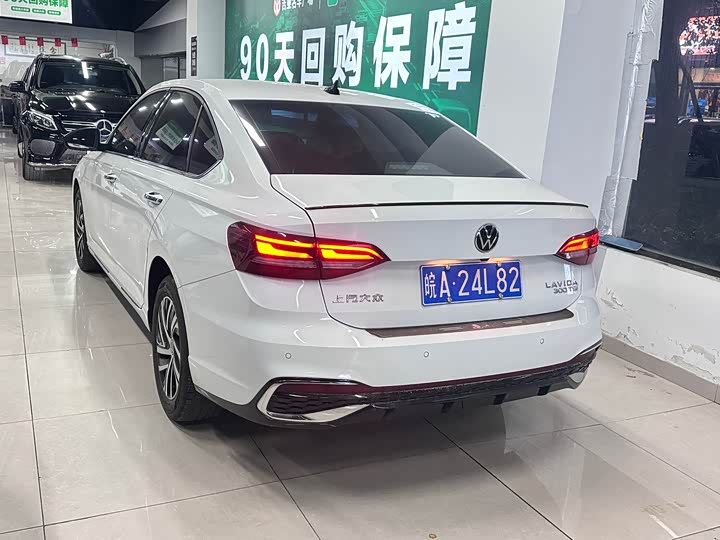 Volkswagen Lavida 2024 2024款 300TSI DSG星空领先版