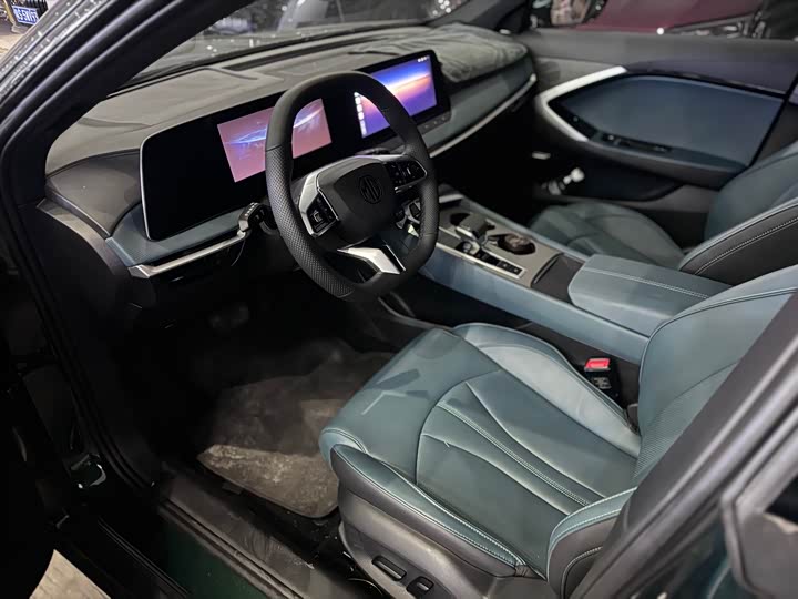 MG Motor 7 2025 2025款 2.0T 405 AT奢享版