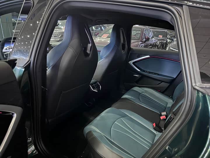 MG Motor 7 2025 2025款 2.0T 405 AT奢享版