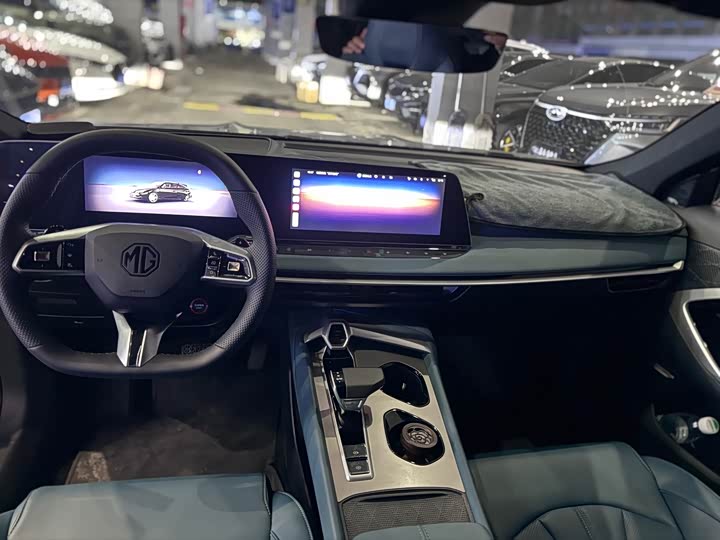 MG Motor 7 2025 2025款 2.0T 405 AT奢享版