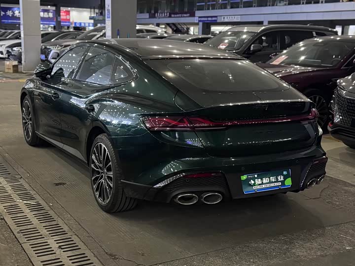 MG Motor 7 2025 2025款 2.0T 405 AT奢享版