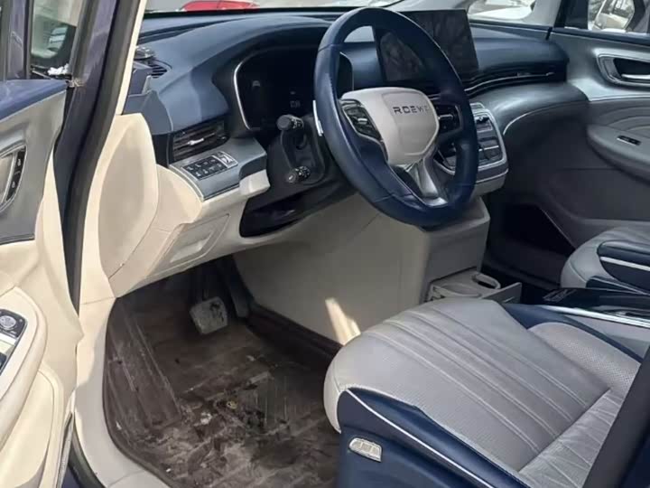 Roewe iMax 8 2022 2022款 400TGI 至尊版