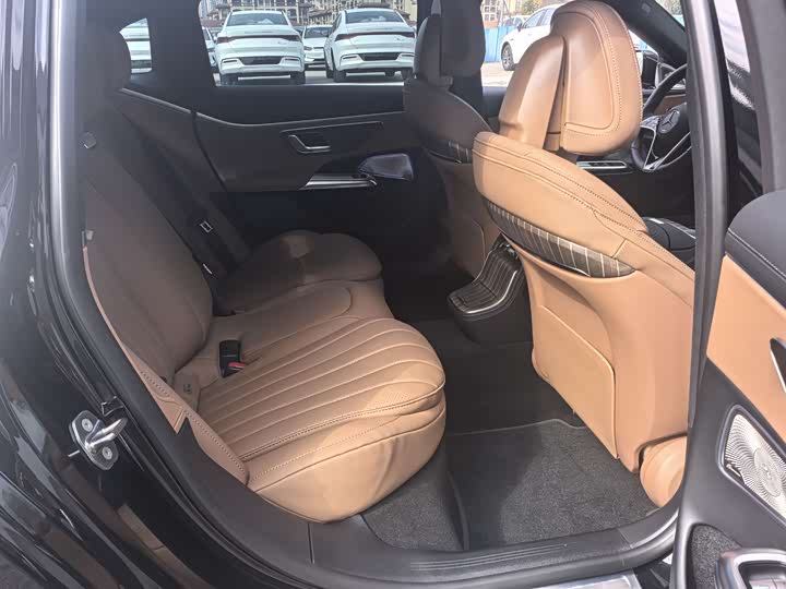 Mercedes-Benz E-Class 2025 2025款 E 300 L 时尚型