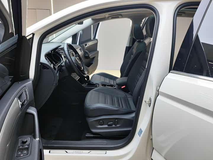 Volkswagen Touran L 2021 2021款 途安L 280TSI DSG拓界版 7座