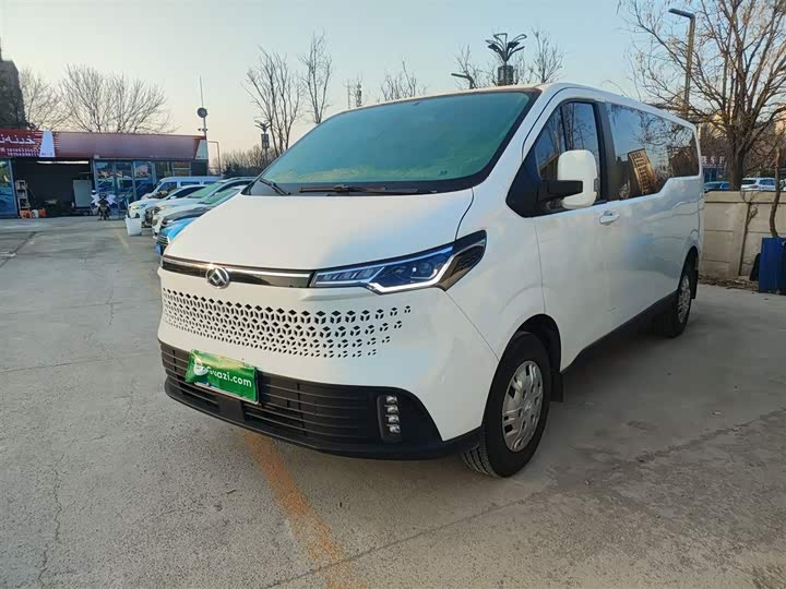 Maxus V70 2023 2023款 2.0T 精英版 自动长轴低顶 6/7座