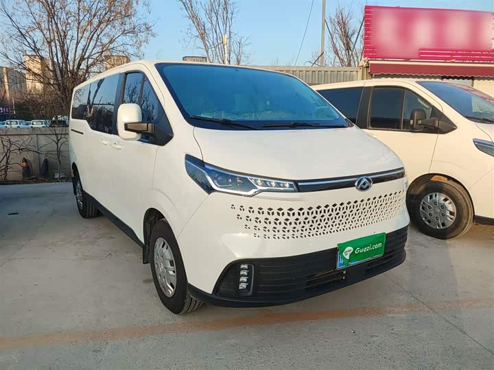 Maxus V70 2023 2023款 2.0T 精英版 自动长轴低顶 6/7座