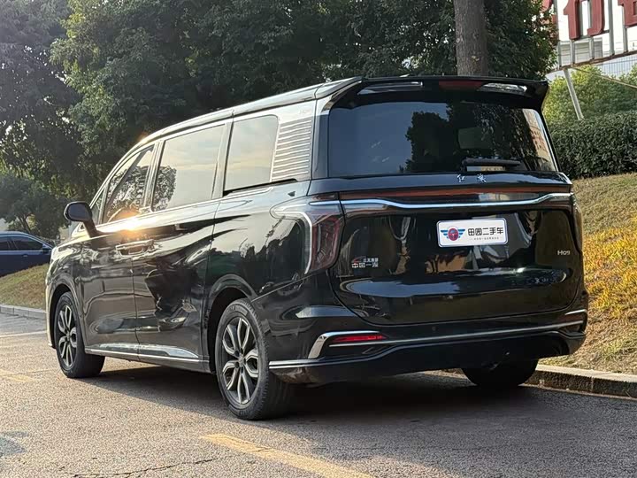 Hongqi HQ9 2023 2023款 2.0T 智联旗享版