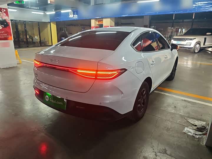 BYD Seal 05 DM-i Hybrid 2026 2026款 DM-i 128KM豪华型