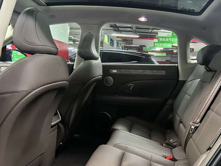 IM motors LS6 2026 2026款 增程 66 Max+