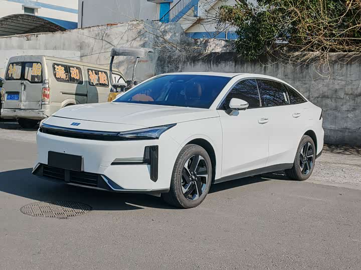 Geely Galaxy L6 2025 2025款 EM-i 140km 探索+版