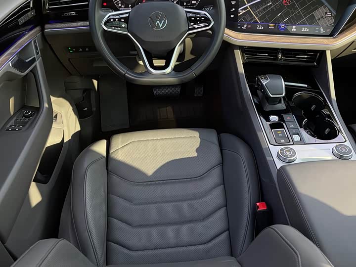 Volkswagen Touareg 2023 2023款 3.0TSI 锐享版 曜黑运动套装