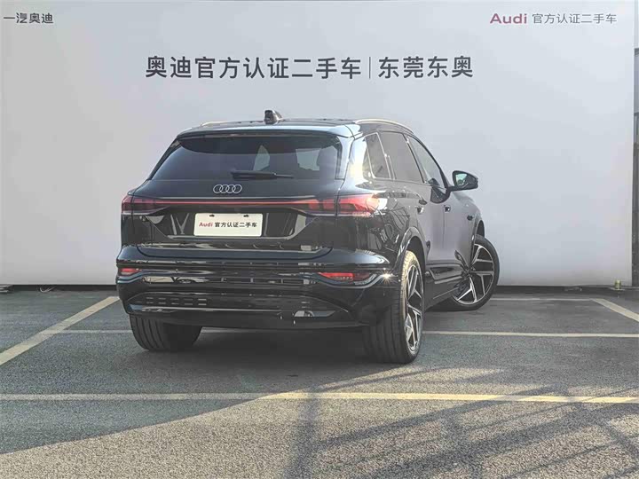 Audi Q6L e-tron 2026 2026款 首发领航版