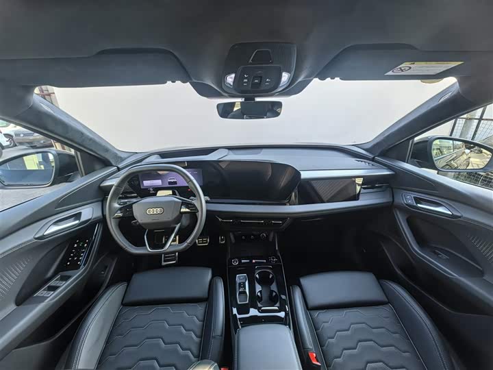 Audi Q6L e-tron 2026 2026款 首发领航版