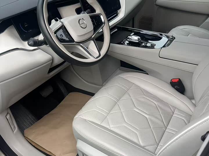 Volvo EM90 2025 2025款 Ultra 六座