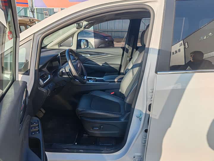 Maxus G50 2023 2023款 PLUS 1.5T 自动巡航版