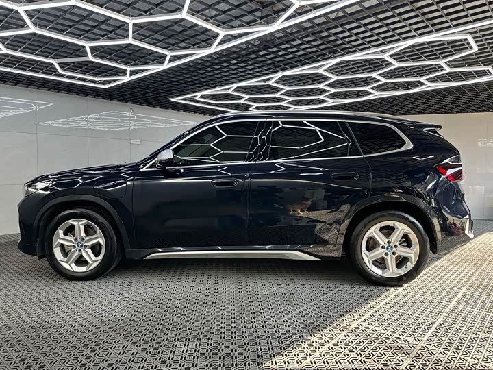 BMW iX1 2023 2023款 eDrive25L M运动套装