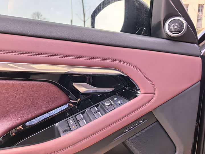 Land Rover Range Rover Evoque L 2024 2024款 揽胜极光L SE 驭光尊耀版