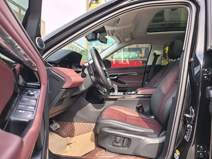 Land Rover Range Rover Evoque L 2024 2024款 揽胜极光L SE 驭光尊耀版
