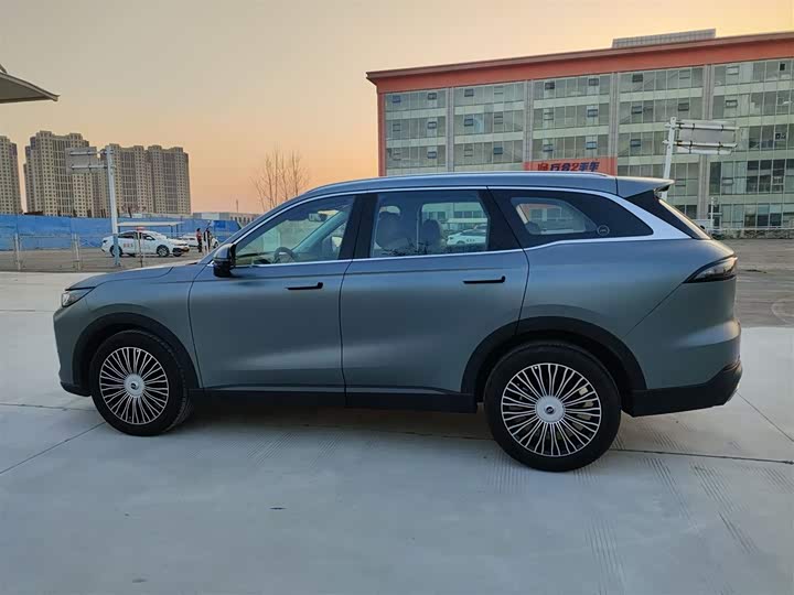 Chery Tiggo 8L 2024 2024款 2.0T 两驱尊贵版 5座