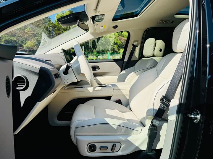 LiXiang i8 2025 2025款 标准版