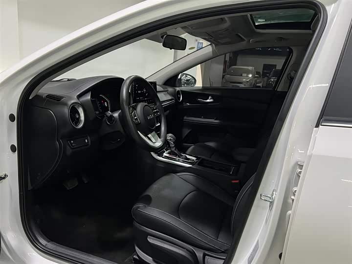 Kia K3 2021 2021款 改款 1.5L CVT时尚版