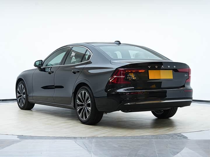 Volvo S60 2026 2026款 B4 智远豪华版