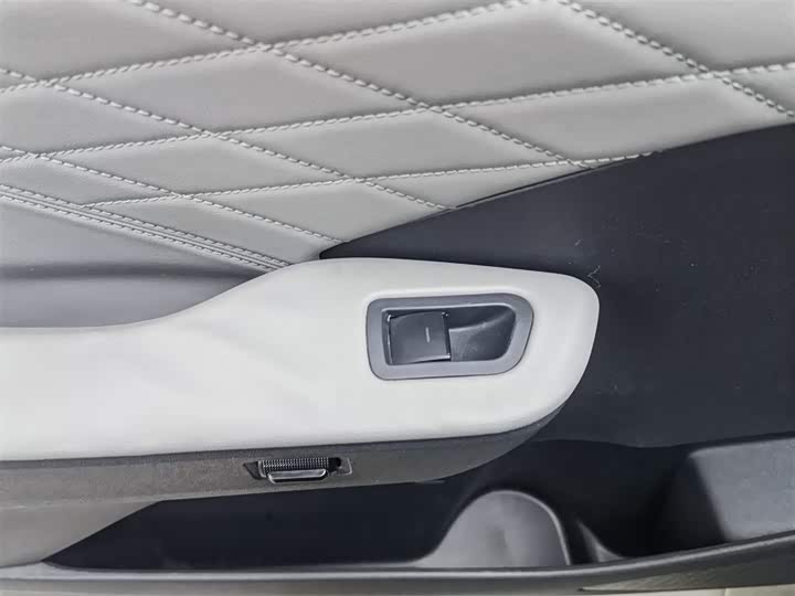 Toyota bZ3 2024 2024款 517km 精英 PRO