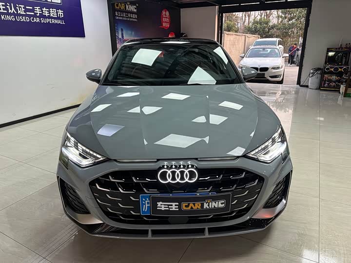 Audi A3 2025 2025款 A3L Limousine 35TFSI 飞驰尊享型